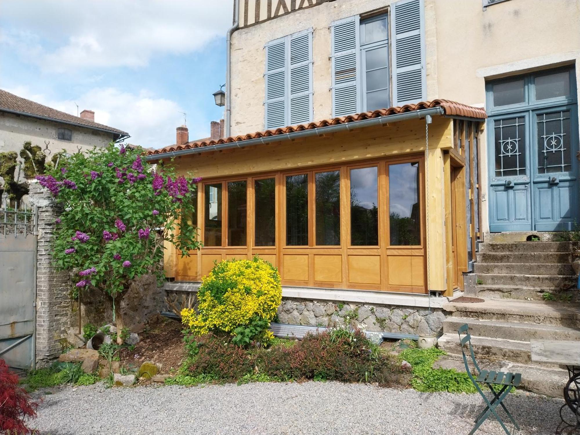 Ferienwohnung Chambre D Hote "Sous Le Clocher" Saint-Léonard-de-Noblat Exterior foto